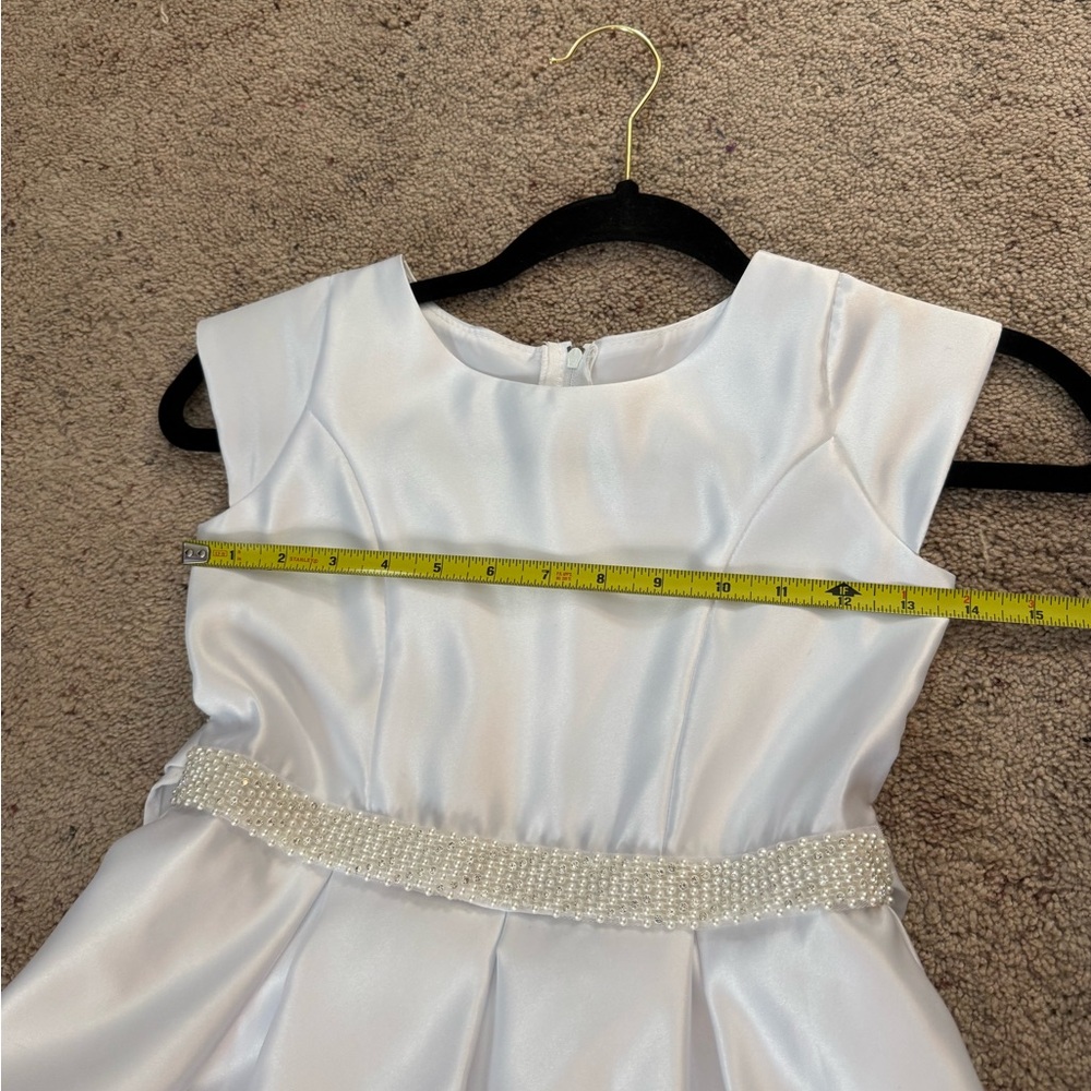 Elegant White Kids Dress - Picture 11 of 14